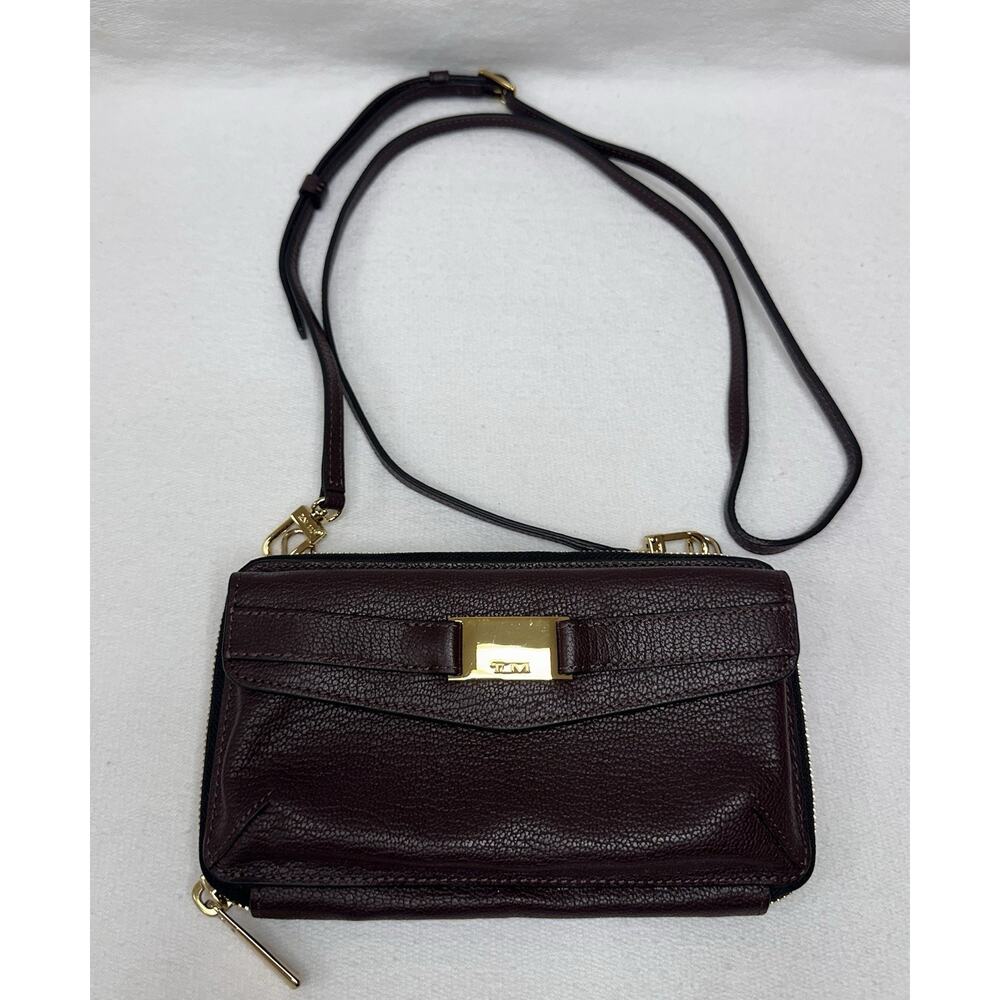 TUMI Larkin SLG Women’s Stockton Phone Wallet Black Bordeaux Leather NWOT